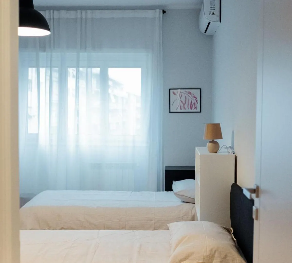 Roma Urban Retreat Apartment 0*, Rome